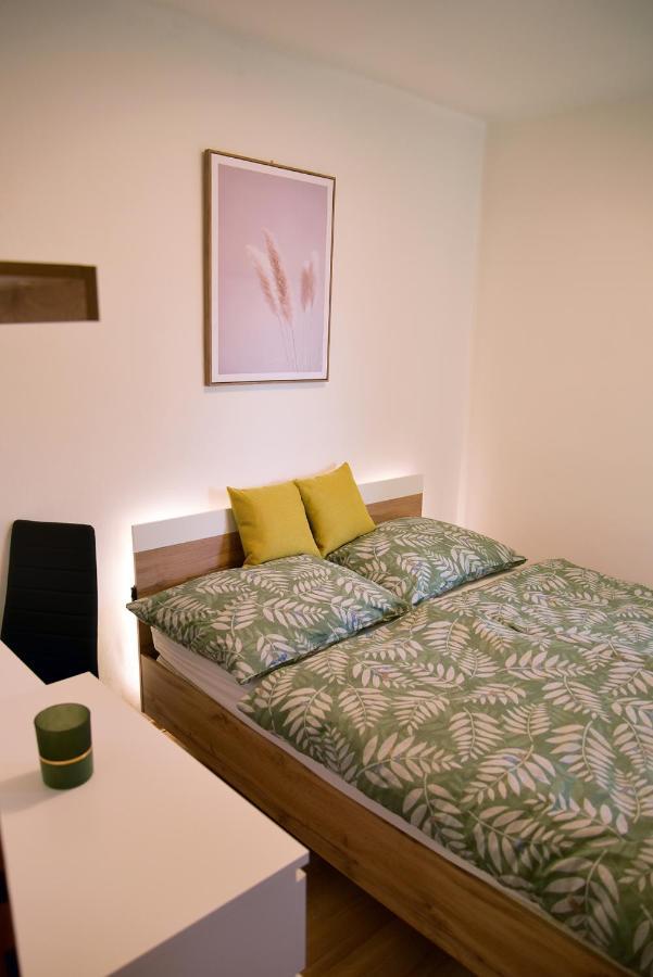 Apartment, Sun Terrace, Privat Parking Banská Bystrica Esterno foto