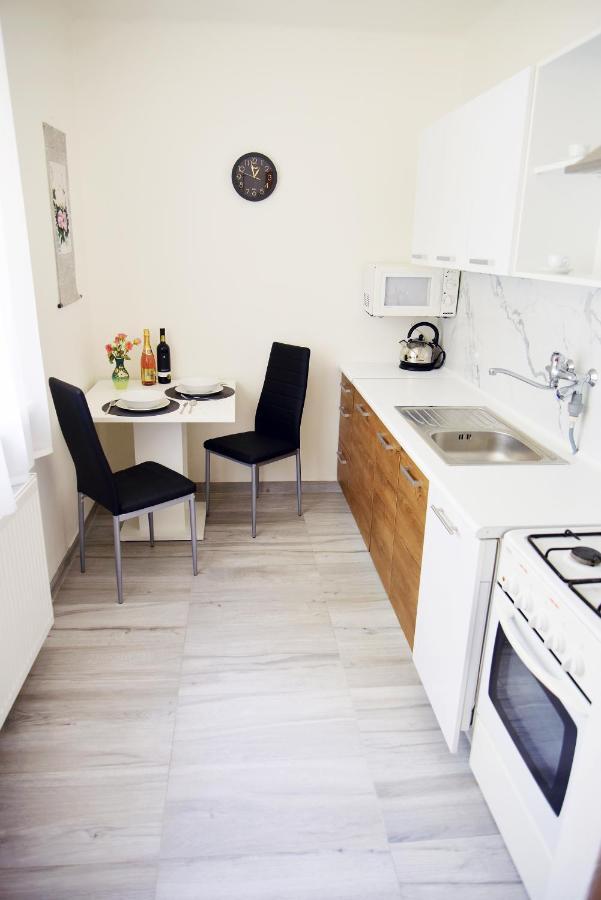 Apartment, Sun Terrace, Privat Parking Banská Bystrica Esterno foto